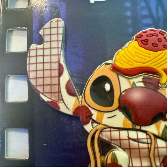 Stitch Crashes Disney Pin Lady and the Tramp - Limited Release - Picture 6 of 13